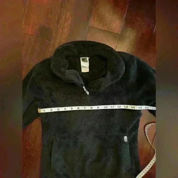 The North Face women’s Fuzzy Quarter Zip Jacket Black Size XS - Picture 5 of 6